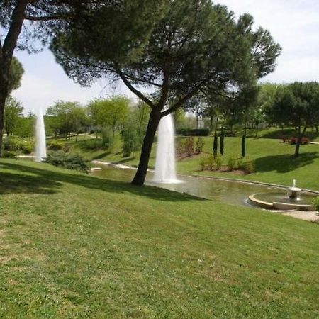 Apartamento Urgel Madrid Luaran gambar
