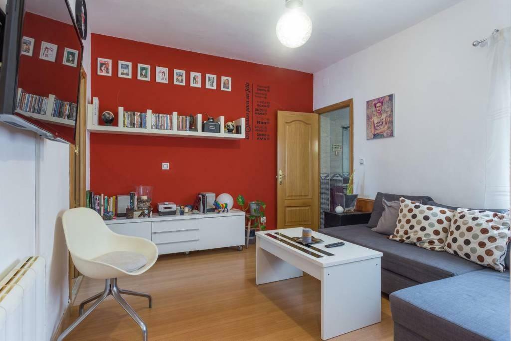 Apartamento Urgel Madrid Luaran gambar