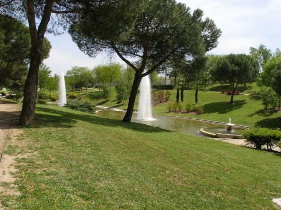 Apartamento Urgel Madrid Luaran gambar